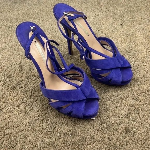 Nicholas Kirkwood Suede T-Strap Sandals