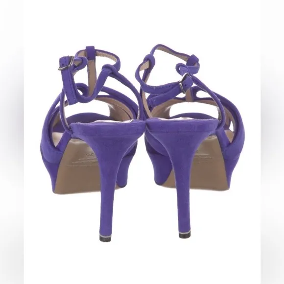 Nicholas Kirkwood Suede T-Strap Sandals