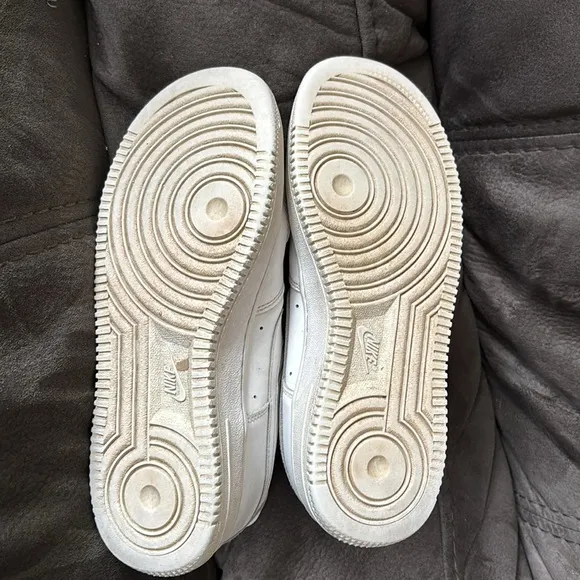 Nike AF1 Air Force One White Leather Low Top Sneakers size 5.5Y