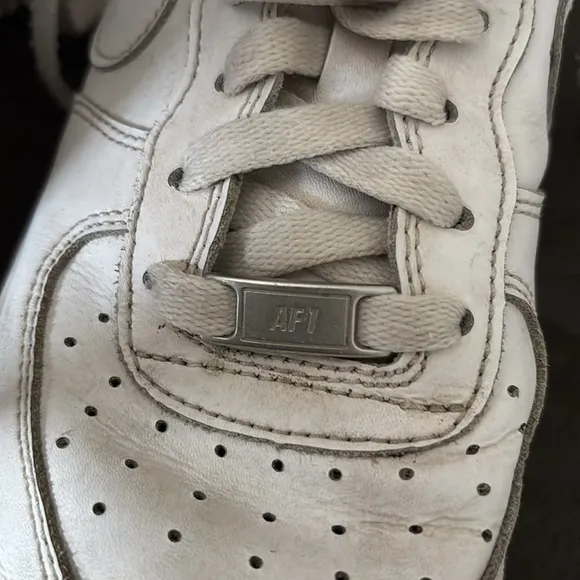 Nike AF1 Air Force One White Leather Low Top Sneakers size 5.5Y