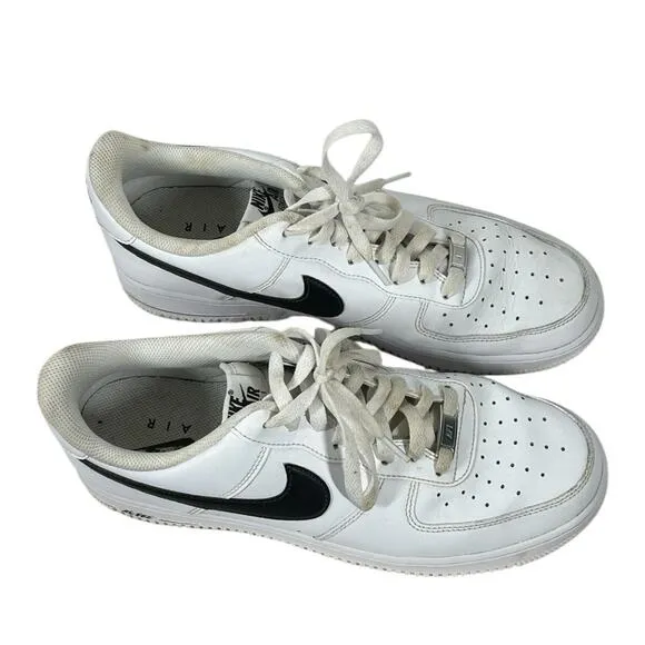 Nike Air Force 1 ‘07 Low Sneakers Siz 10.5
