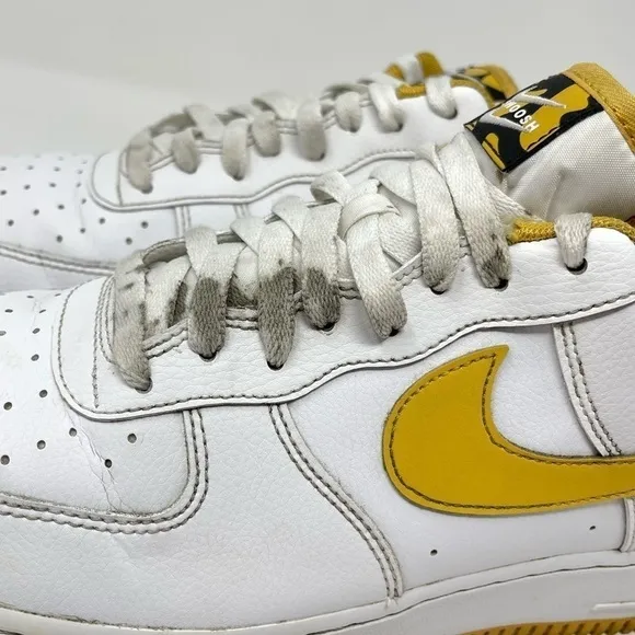 Nike Air Force 1 '07 Low Top Sneakers