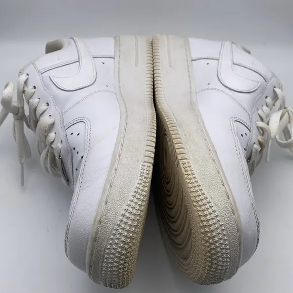 Nike Air Force 1 ‘07 Triple White Men's Low Top Sneakers 315122-111 Size 8.5