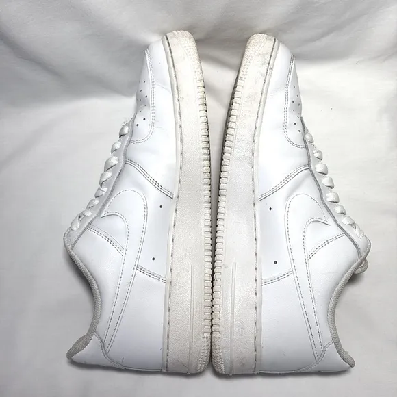 Nike Air Force 1 White Low Top Lace Up Sneakers Men’s 10.5