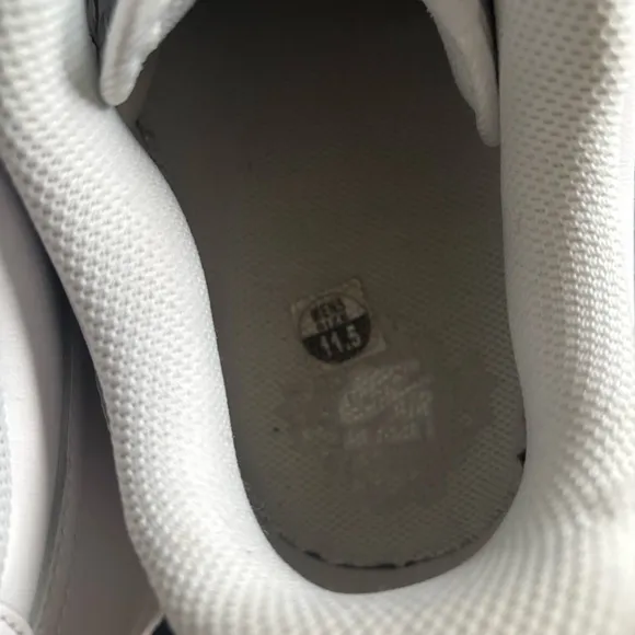 Nike Air Force 1 White Low Top Men's Classic AF1 Sneakers Size 11.5