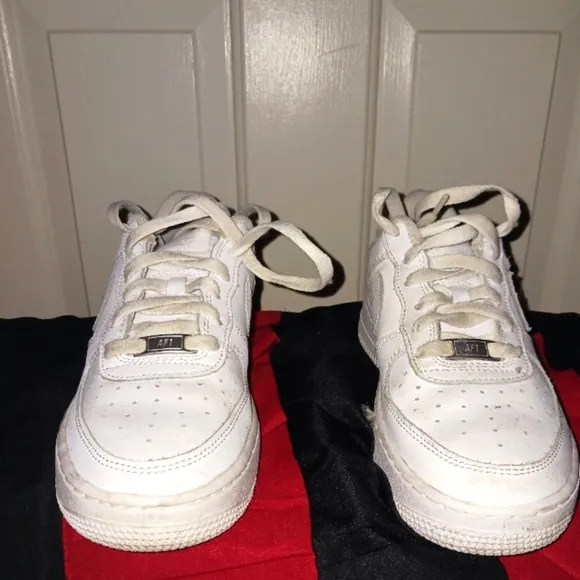Nike Air Force 1 White Sneakers
