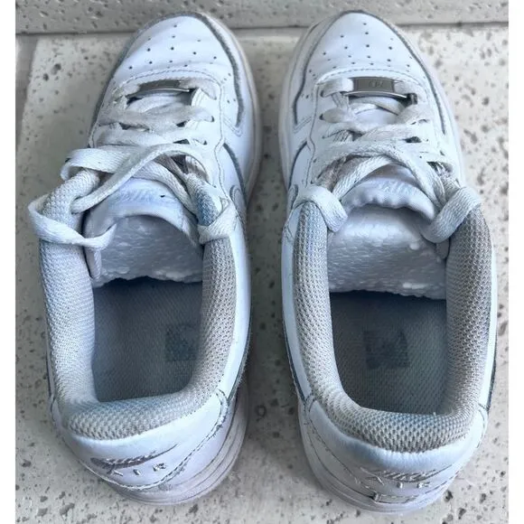 Nike Air Force 1 '07 Low Top Sneakers Triple White DH2920-111 Size 4 Youth