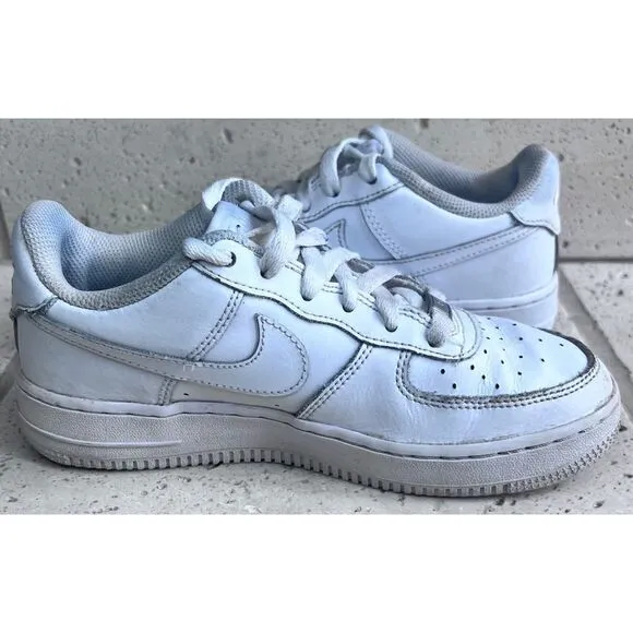 Nike Air Force 1 '07 Low Top Sneakers Triple White DH2920-111 Size 4 Youth
