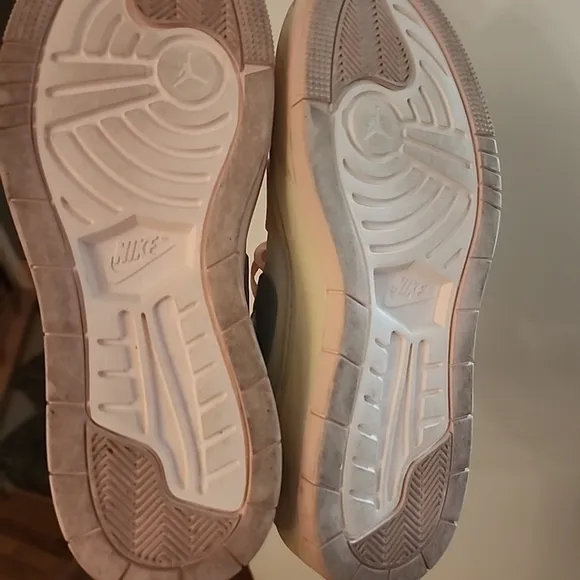 Nike Air Jordan 1 Elevate Sneakers