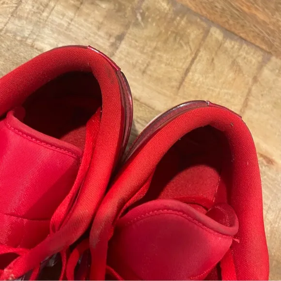 Nike Air Jordan 1 low SE in red