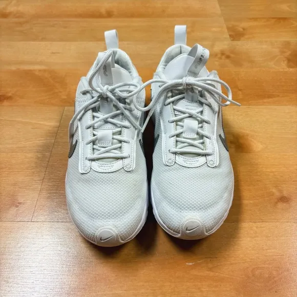 Nike Air Max White &amp; Silver Interlock Low Top Sneakers Metalic Womens Size 7