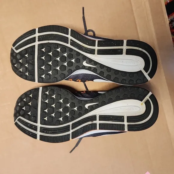 Nike Air Zoom Pegasus 33 trainer sneakers sz 10.5 men