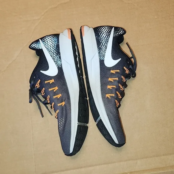 Nike Air Zoom Pegasus 33 trainer sneakers sz 10.5 men