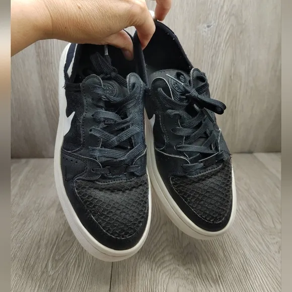 Nike Court Vision Alta Black Platform Sneakers CW6536-001 Women's 6.5