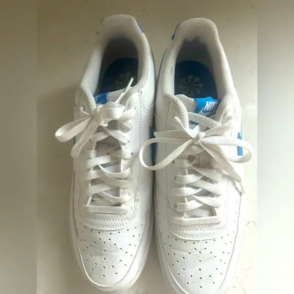 Nike Court Vision Low Sneakers sz 11