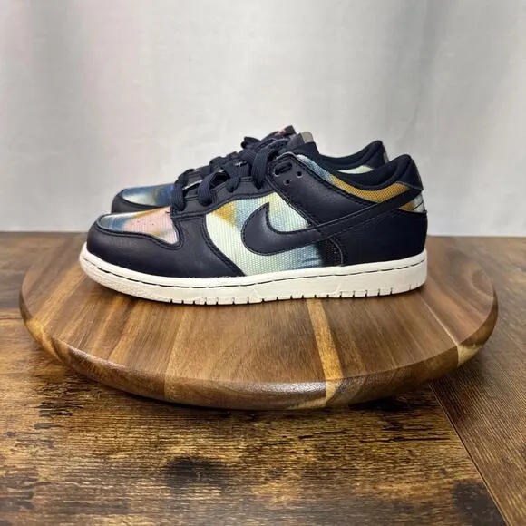 Nike Dunk Low 'Graffiti Tie-Dye' Kids Size 3Y Blue Athletic School Sneakers