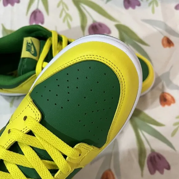 Nike Dunk Low Low-Top Sneakers