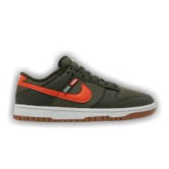Nike Dunk Low Toasty Sequioa Green and Orange Sneakers with Suede Finish