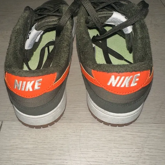 Nike Dunk Low Toasty Sequioa Green and Orange Sneakers with Suede Finish