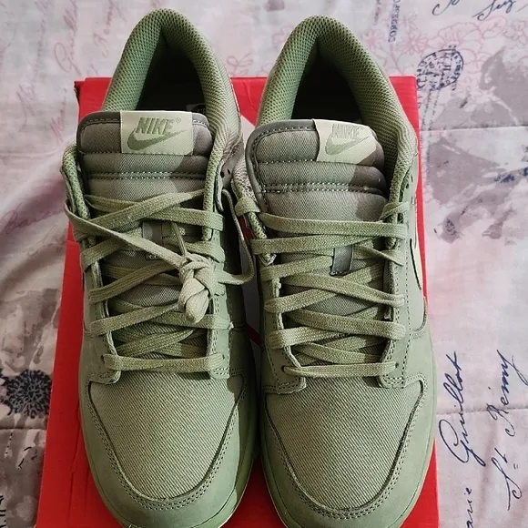 Nike Green Sneakers Classic Low-Top Suede