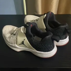 Nike Jordan Trainer 2 Flyknit 'Chicago' 921210-101 Low-Top Sneakers