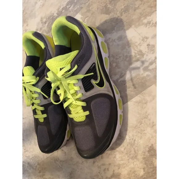 Nike Men's Flywire Athletic Running Low Top Sneakers Size 12US Grey/Neon Green