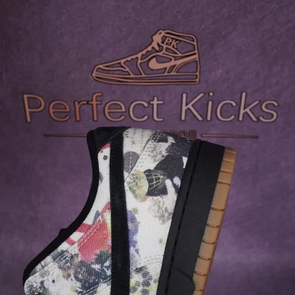 Nike Multicolor Low-Top Sneakers