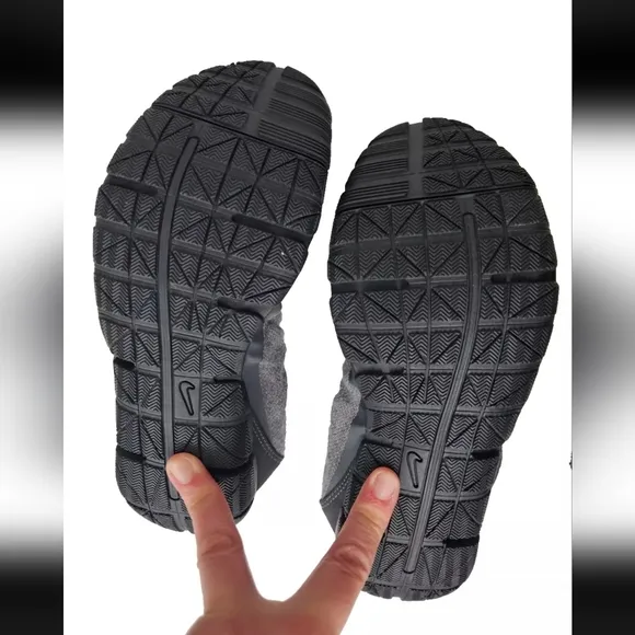 Nike Studio Pack Yoga Ballet Flats Black Rubber Sole Stretch Size 7.5