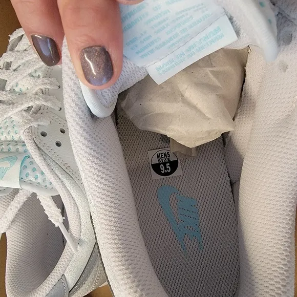 Nike White and Blue Low-Top Sneakers
