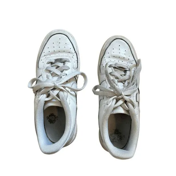 Nike Womens White Lace Up Air Force 1 Low Top Casual Sneakers Size 8.5