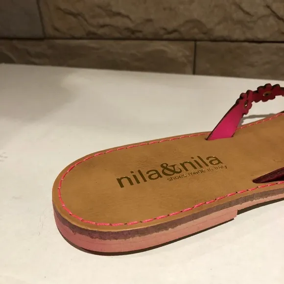 NILA &amp; NILA SUMMER FLATS SANDALS