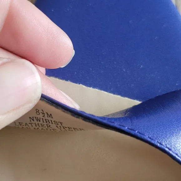 Nine West Ibist blue assymetric sandal size 8½