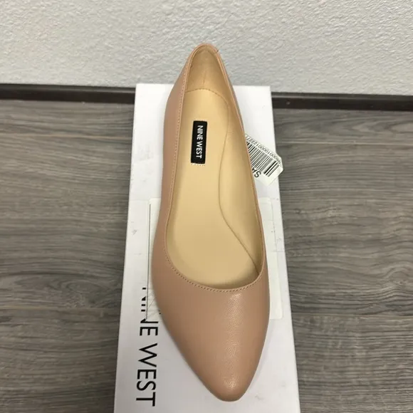 Nine West Women's Speakup Almond Toe Slip-On Flats (WIDE)