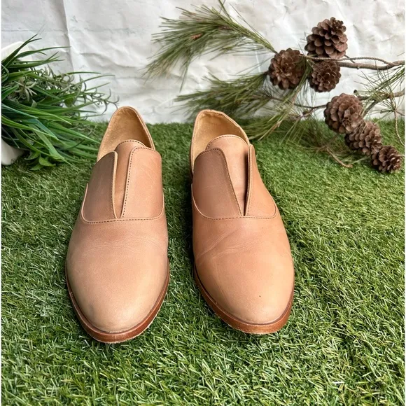 NISOLO Emma d’Orsay Oxford Almond flats size  10 women gently used 🌷