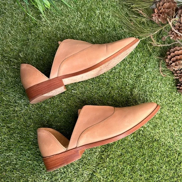 NISOLO Emma d’Orsay Oxford Almond flats size  10 women gently used 🌷