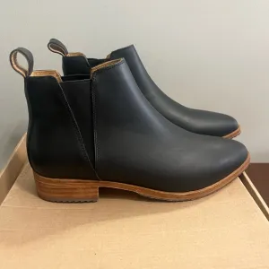 Nisolo Everyday Black Chelsea Boots Leather Size 8 NEW