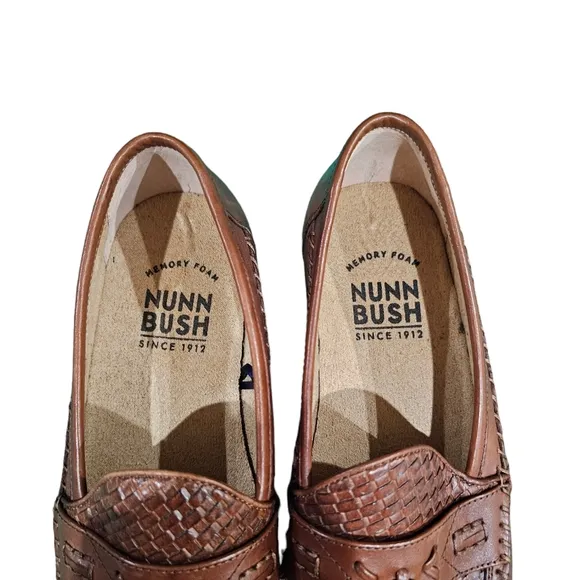 Nunn Bush Mens Brown  Leather  Loafers size 8W