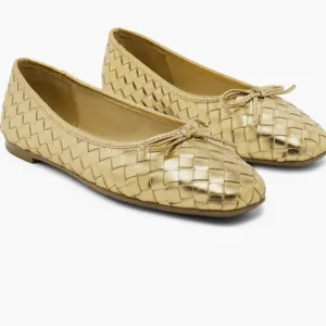 NWB Bernardo Woven Ballet Flats