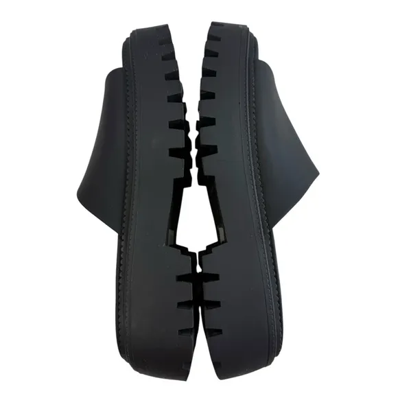 NWOB DV Dolce Vita Liliah Lug Sole Platform Slide Sandals in Black Size 8