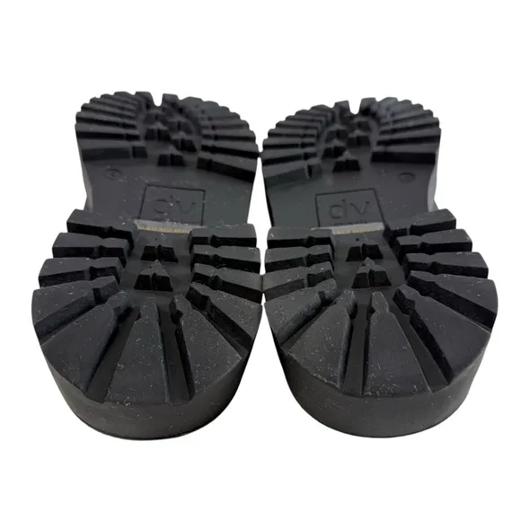 NWOB DV Dolce Vita Liliah Lug Sole Platform Slide Sandals in Black Size 8