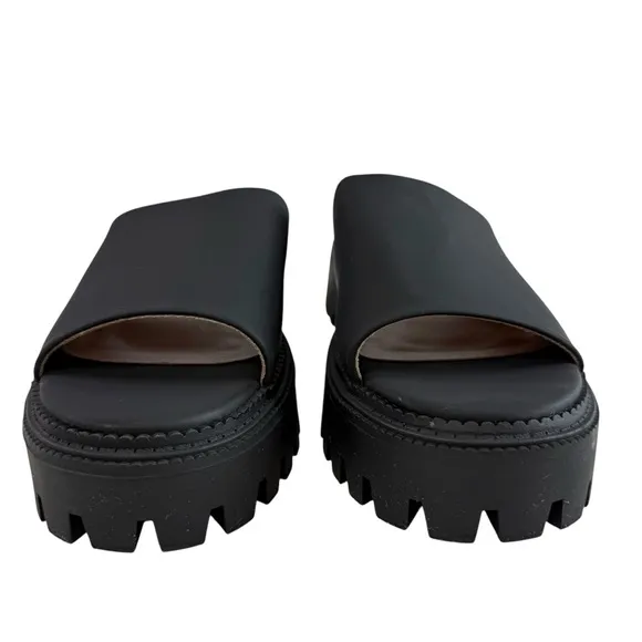 NWOB DV Dolce Vita Liliah Lug Sole Platform Slide Sandals in Black Size 8