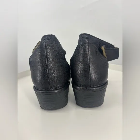 NWOB Fly London Leather Almond Toe Wedge Mary Jane Sandals Black 41 10.5