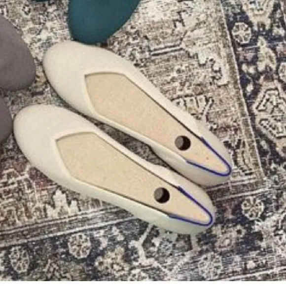 NWOB Rothy’s Knit Round Toe Slip On Flats  Size 10.5 1/ Ivory ( one pair)
