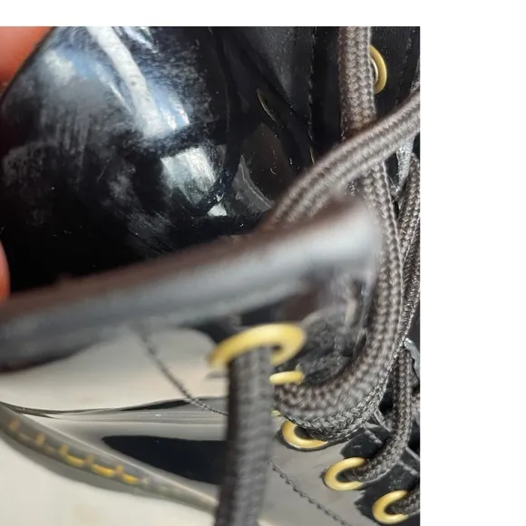 NWOB Women's Dr. Martens Black Patent Leather Combat Boots Full Lace Up Size 7