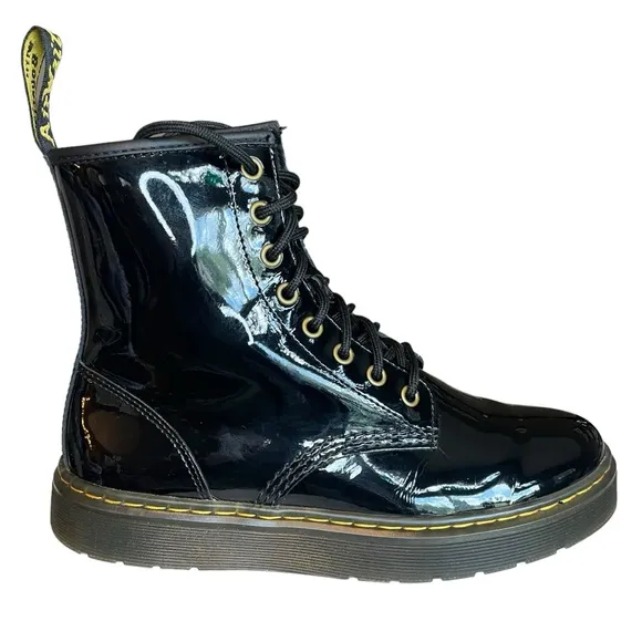 NWOB Women's Dr. Martens Black Patent Leather Combat Boots Full Lace Up Size 7