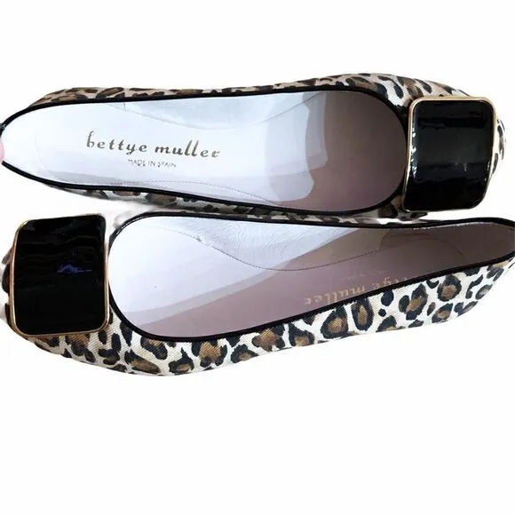 NWOB Bettye Muller Animal Print Flats