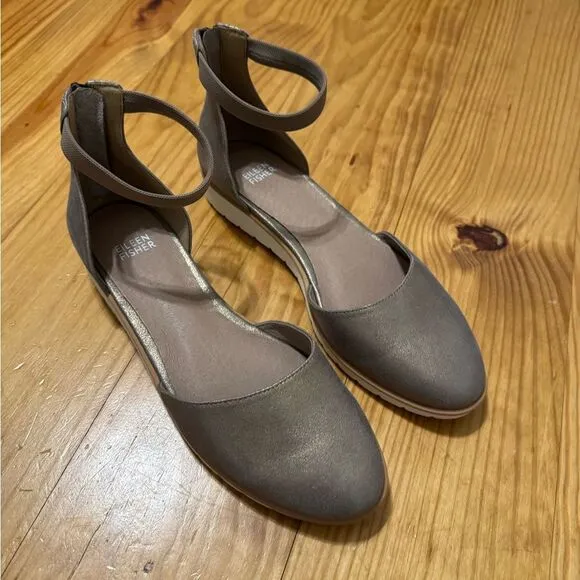 NWOB Eileen Fisher Emmet Metallic Ankle Strap Flat Women’s SIZE 8