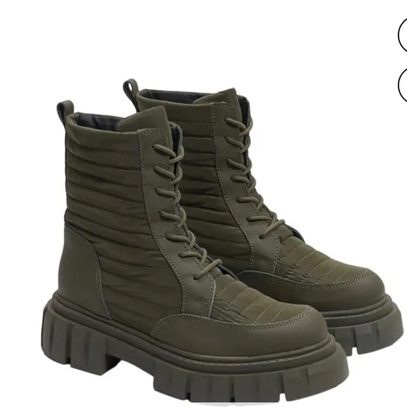 NWOB💥Sam Edelman Olympia Olive Chunky Lug Sole Lace Up Ankle Combat Boots Sz. 9