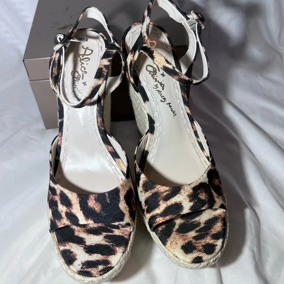NWOT $325 Alice &amp; Olivia | Stella | Mob Wives | Leopard Espadrilles