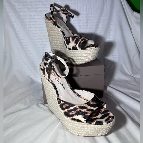NWOT $325 Alice &amp; Olivia | Stella | Mob Wives | Leopard Espadrilles